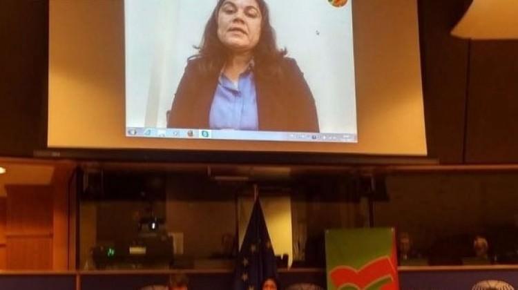 Avrupa Parlamentosu'nda rezalet görüntü