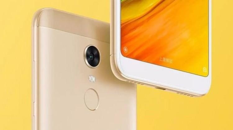 Yeni cep dostu telefonlarını tanıttı