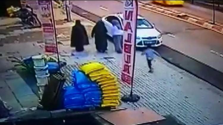 Üzerinde büyü var deyip böyle dolandırdılar