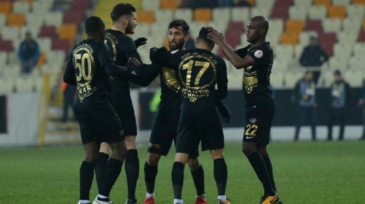 Osmanlıspor, Yeni Malatya'yı saf dışı bıraktı!
