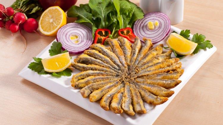 Hamsi nasıl kızartılır? Adım adım hamsi pişirme teknikleri…
