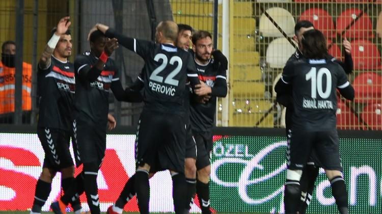 Manisaspor evinde kazandı