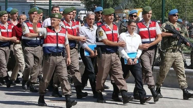 60 bin tutuklu ve hükümlü tek tip kıyafet giyecek