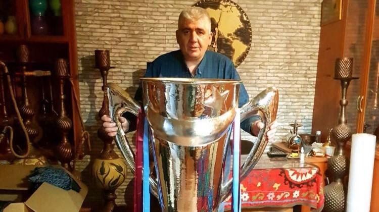 Trabzon'a 2010-11 şampiyonluk kupası!