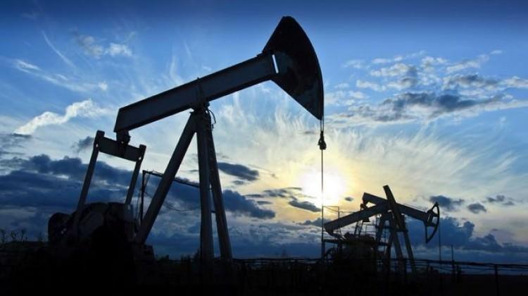 Petrol son 2.5 yılın en yüksek seviyesine ulaştı