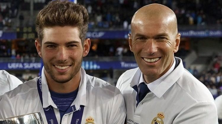 Zidane, Lausanne'a transfer oldu