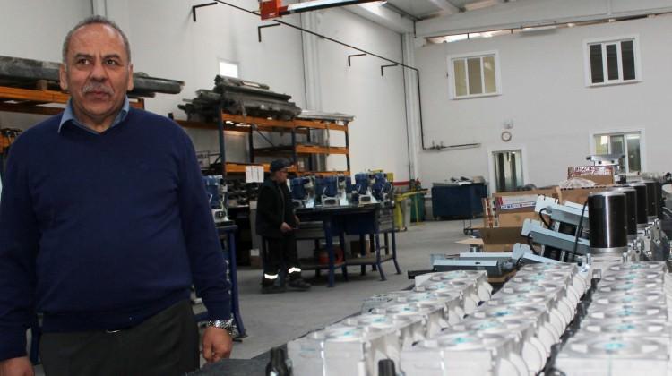 Oğlunun oyuncağından esinlenerek 5 fabrika kurdu