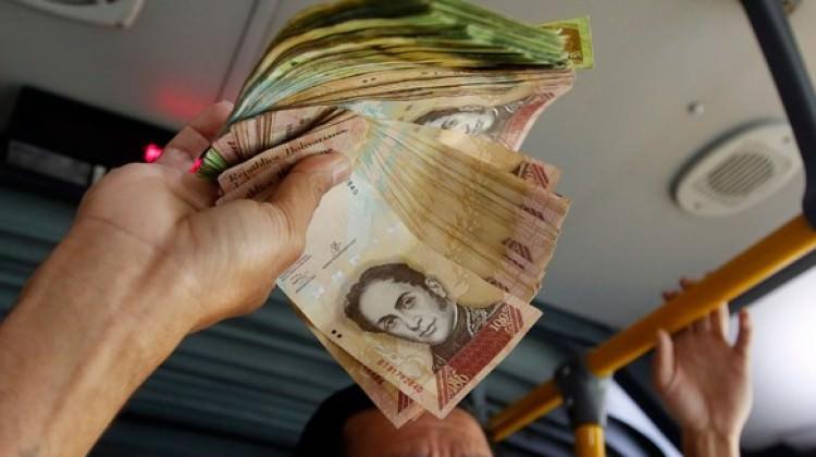 Venezuela'da asgari ücrete yüzde 40 zam yapılacak