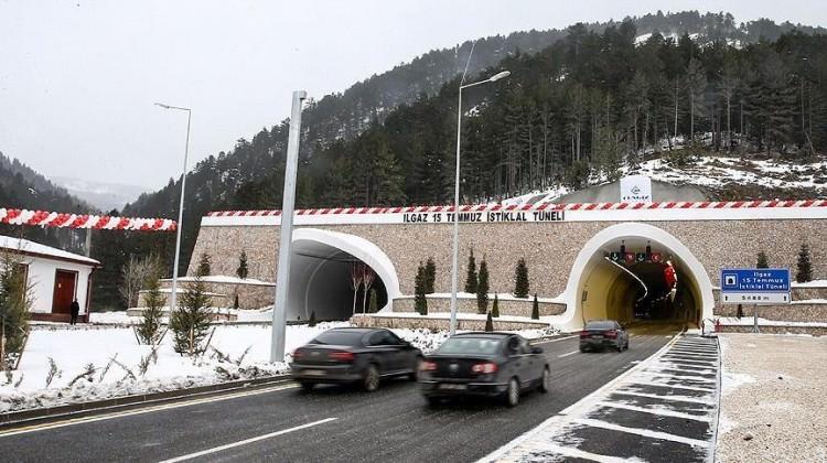 Korku bitti! 1 milyon 249 bin araç geçti