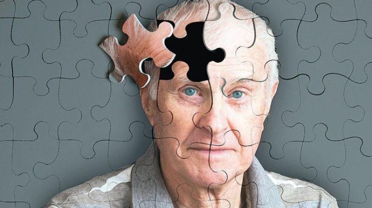 Demans nedir? Münir Özkul’un ölümüne sebep olan hastalığın belirtileri nelerdir?