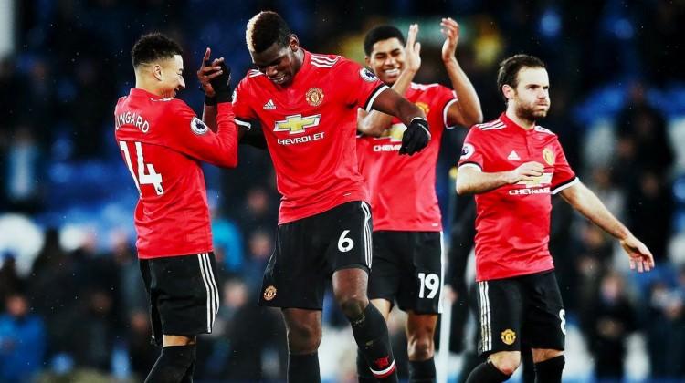 Manchester United Everton'ı yıktı