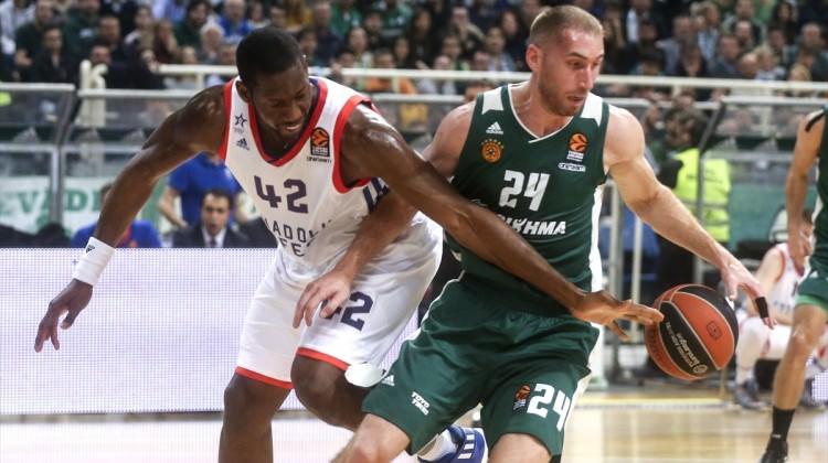 Anadolu Efes Yunanistan'dan çıkamadı!