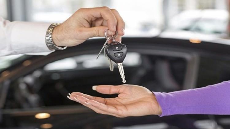 Otomotiv satışları 1 milyonu geçemedi