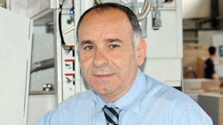 Ünlü mobilyacı çatıdan düşerek hayatını kaybetti