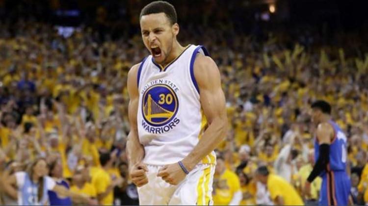 Yok artık Curry! Üç çeyrekte 45 sayı