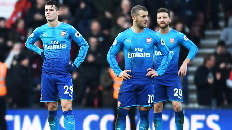 Arsenal 4 dakikada tepetaklak oldu!