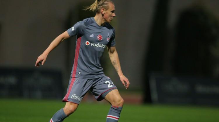 Beşiktaş hazırlık maçında geriden geldi!