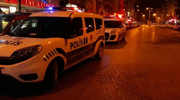 Manisa’da bıçaklı sopalı kavga 1’i ağır 2 yaralı