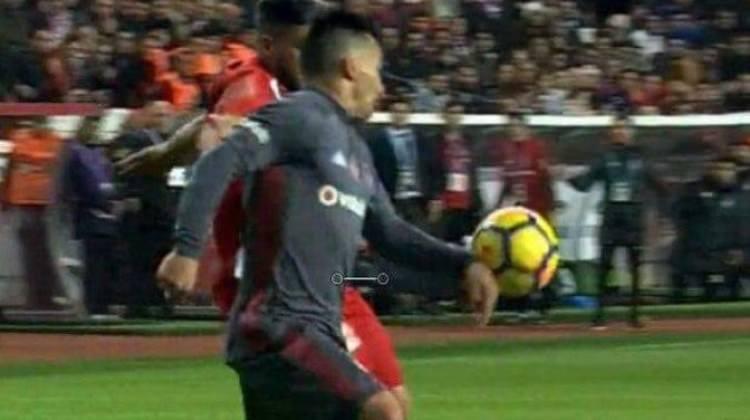 Beşiktaş maçında penaltı isyanı!