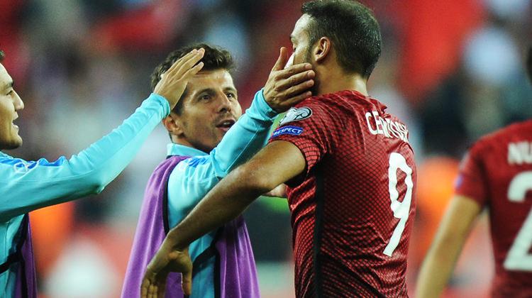 Cenk Tosun, Emre'nin o açıklamalarını yalanladı!