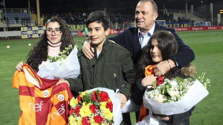 Fatih Terim'den anlamlı hareket