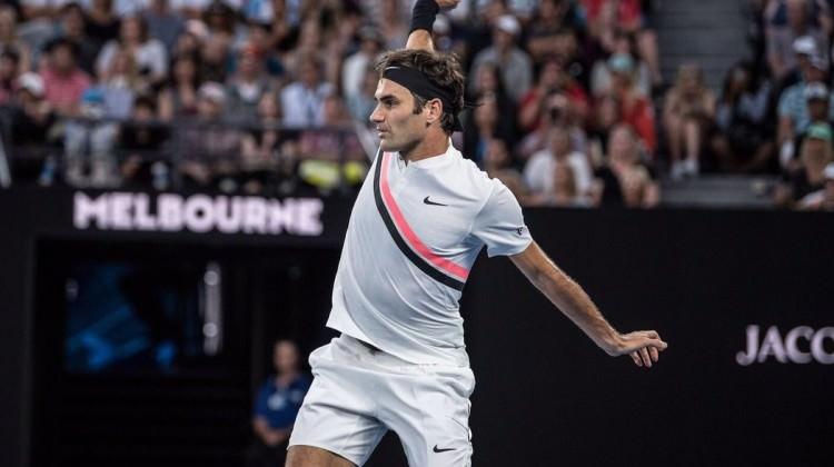 Federer rahat turladı