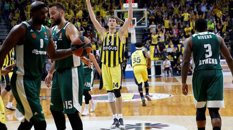 Fenerbahçe Panathinaikos'u devirdi!