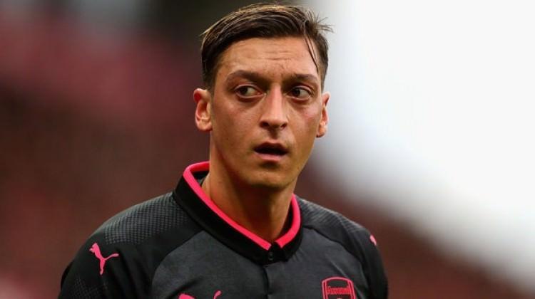 Wenger açıkladı! Mesut Özil ayrılacak mı?