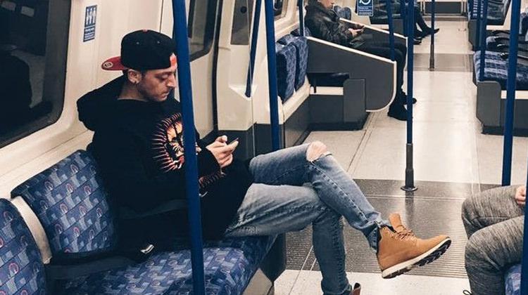 İngiliz basınından Özil'e: 'Alman çetesi'