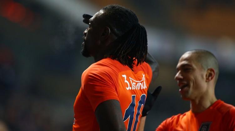 Adebayor'dan Mehmetçik'e destek