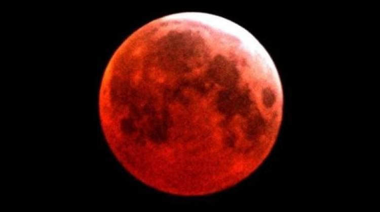 Bu akşam saat 18.34'te Ay'a bakmayı unutmayın
