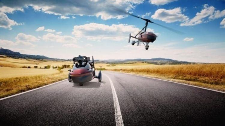 Uçan otomobiller geliyor