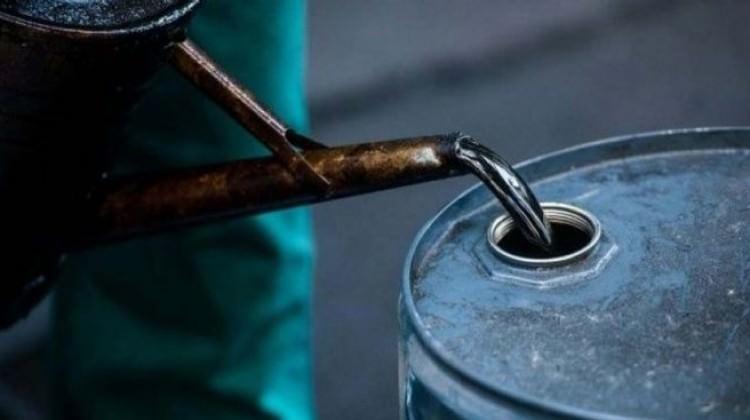 Petrolün varili 65 dolara geriledi