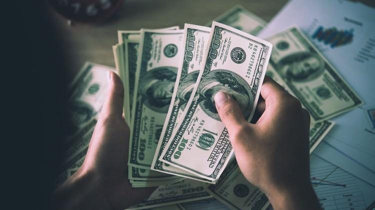İkna edemiyor! 121 milyar doları reddetti