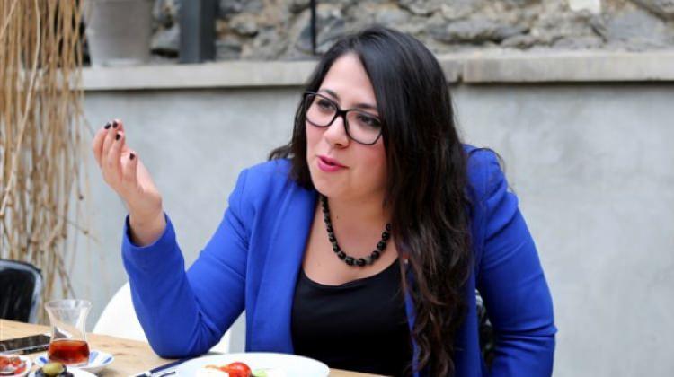 CHP PM üyesi Sera Kadıgil şehitlere hakaret tweetlerini ortadan kaldırdı!