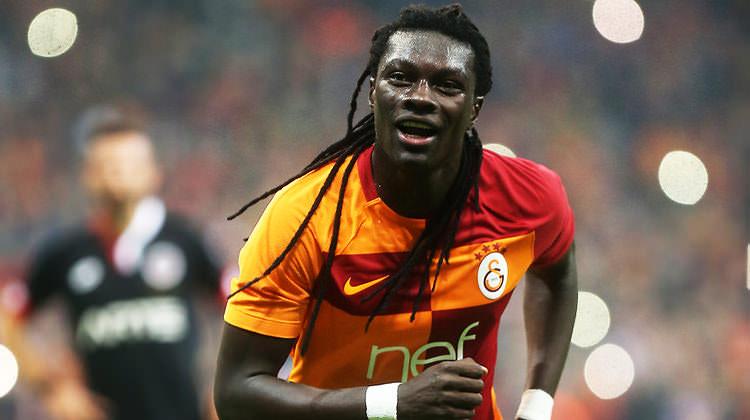 Gomis rekor peşinde