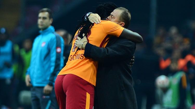 Gomis golü attı, Fatih Terim'e koştu!