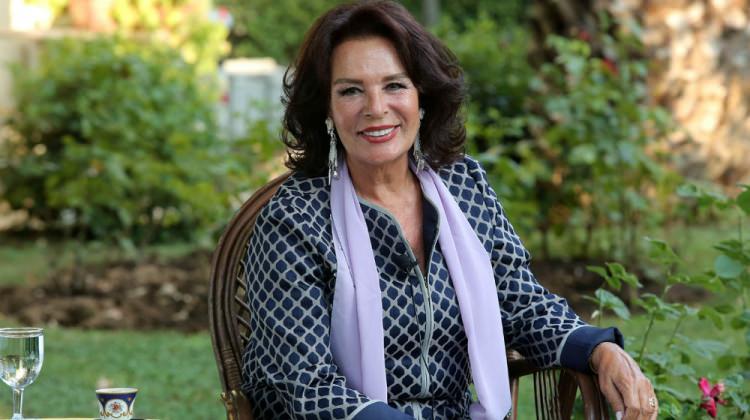 Hülya Koçyiğit: Cumhurbaşkanı Erdoğan'ı sevmekten de öte takdir ediyorum!