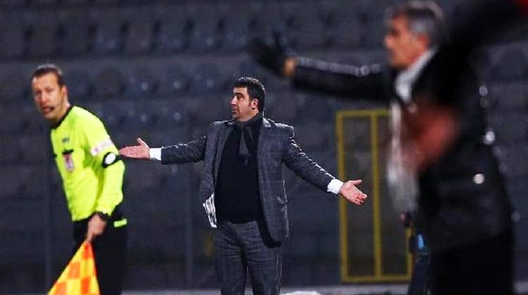Maç öncesi Şenol Güneş ve Ümit Özat...