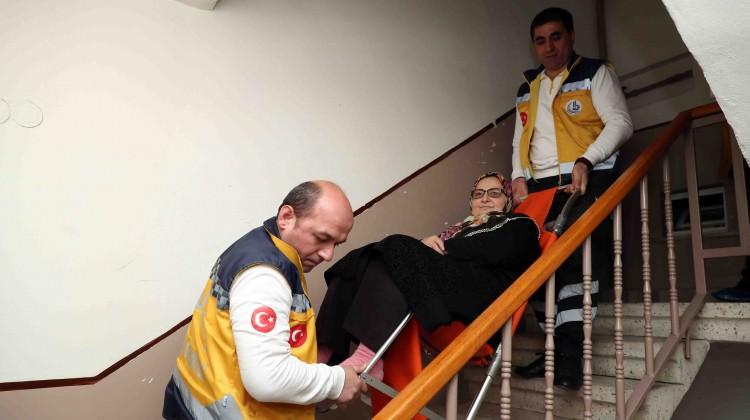 Sağlık çalışanları aileleri gibi oldu
