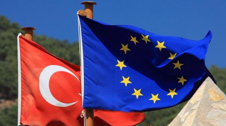 Türkiye vize belgelerini AB'ye teslim etti