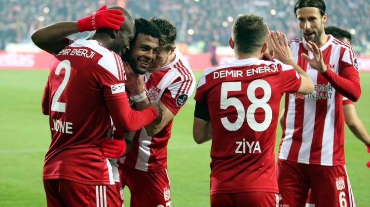 Zirveye Sivasspor ayarı!
