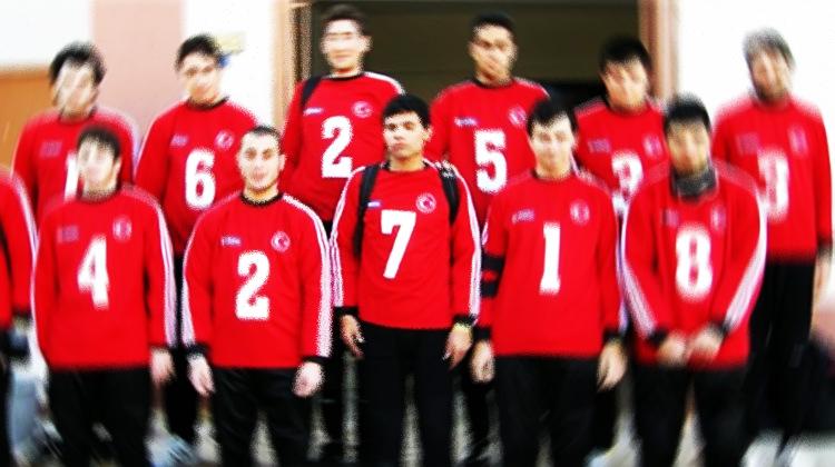 Devlet sporcuları milli görevi reddetti!