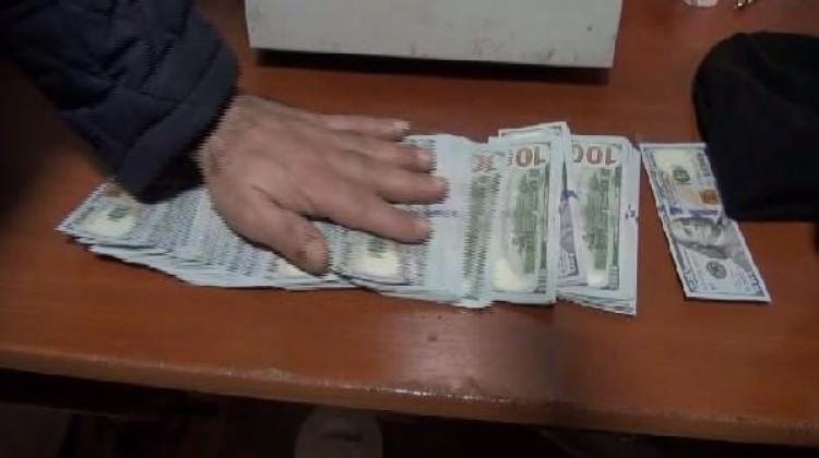 İçi para dolu çantayı sahibine teslim etti!