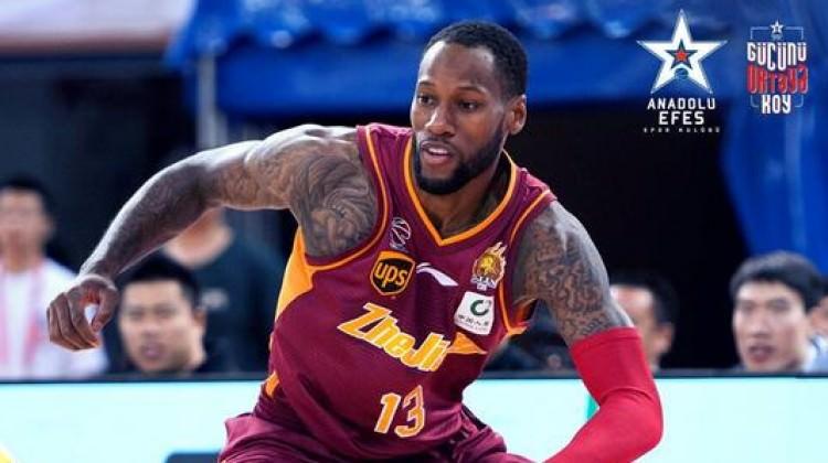 Anadolu Efes'ten sürpriz transfer