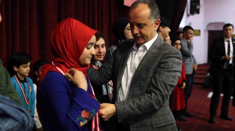 'Güzel adam' Mehmet Akif İnan Bağcılar’da anıldı
