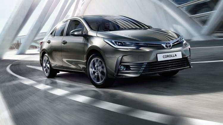 Toyota Corolla zirveyi bırakmadı
