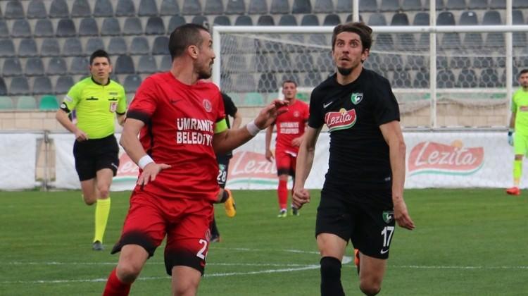 Ümraniyespor'a bir darbe de Denizli'den!