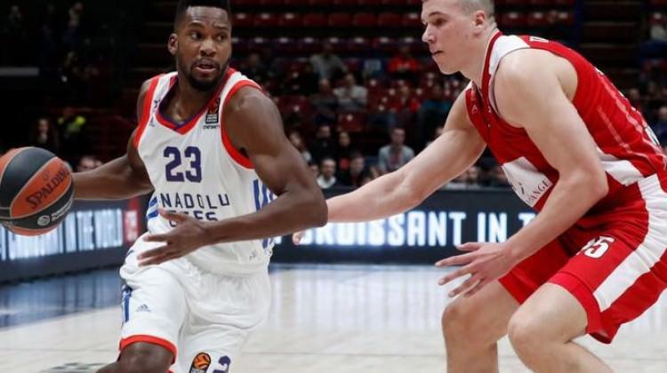 Anadolu Efes deplasmanda kayıp