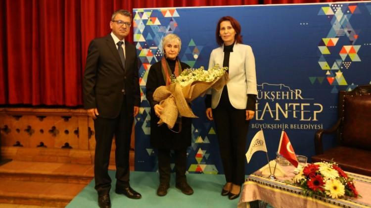 Mehmet Akif'in torunu dedesini anlattı